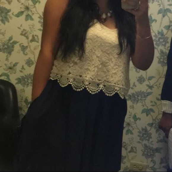 Lace semi-crop top - Picture 3 of 3